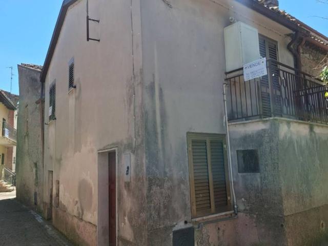 Appartamento in vendita a Civitella Roveto AQ
