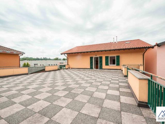 Appartamento in vendita a Cocquio Trevisago VA