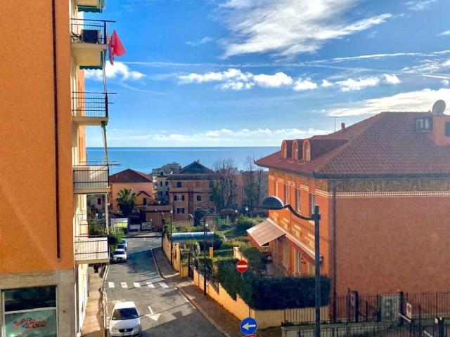 Appartamento in vendita a Cogoleto GE