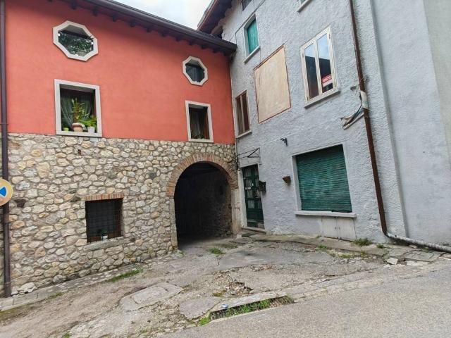 Appartamento in vendita a Cogollo del Cengio VI