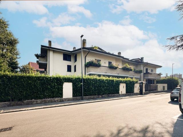 Appartamento in vendita a Cologno Monzese