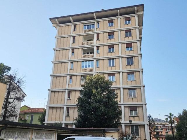 Appartamento in vendita a Cologno Monzese MI