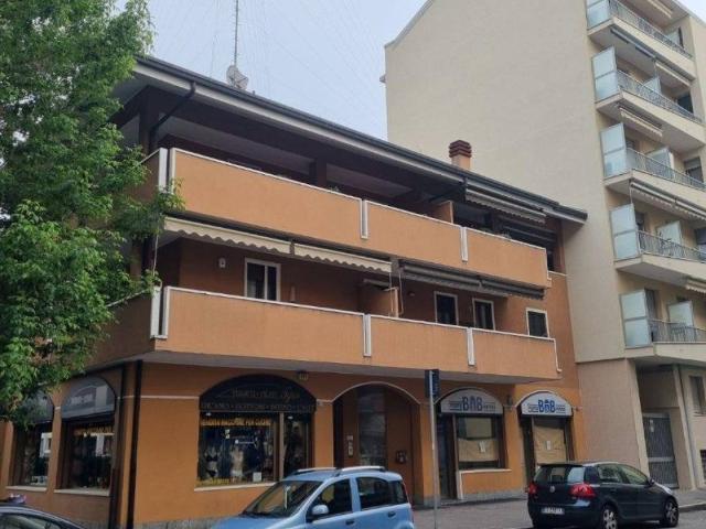 Appartamento in vendita a Cologno Monzese MI