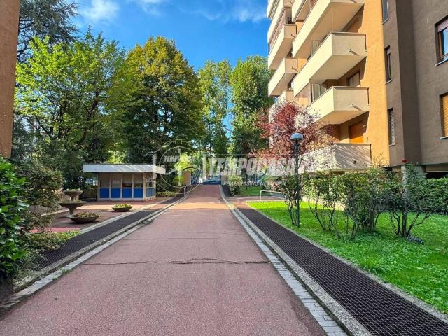 Appartamento in vendita a Cologno Monzese MI