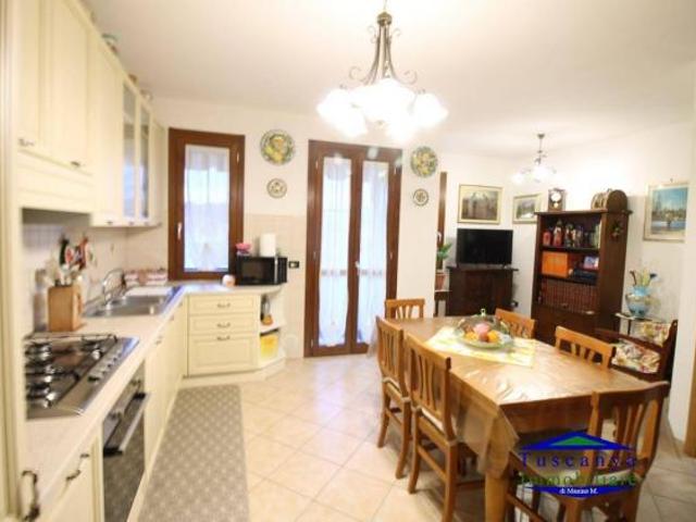 Appartamento in vendita a Colle di Val d'Elsa 75 mq Rif: 1089979