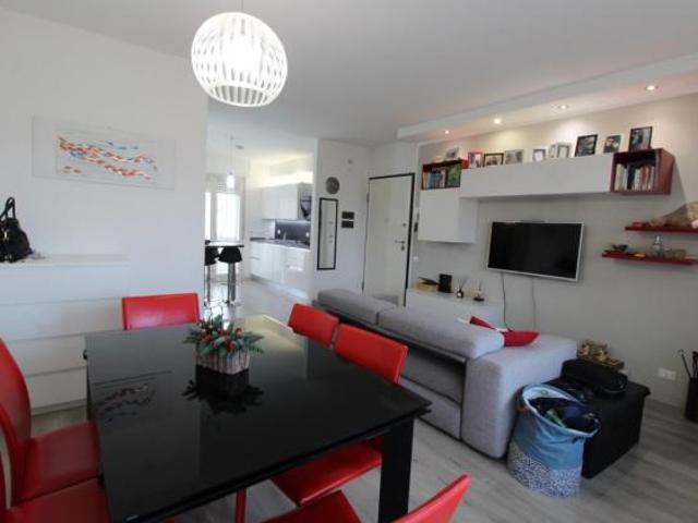 Appartamento in vendita a Colle di Val d'Elsa 93 mq Rif: 1387900