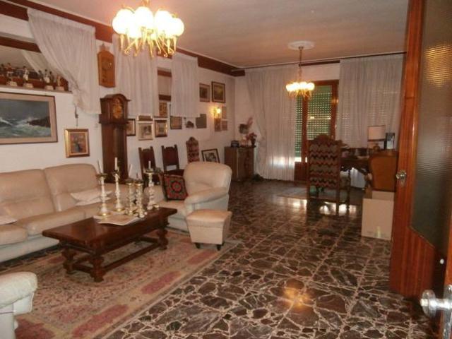 Appartamento in vendita a Colle di Val d'Elsa 230 mq Rif: 1089940