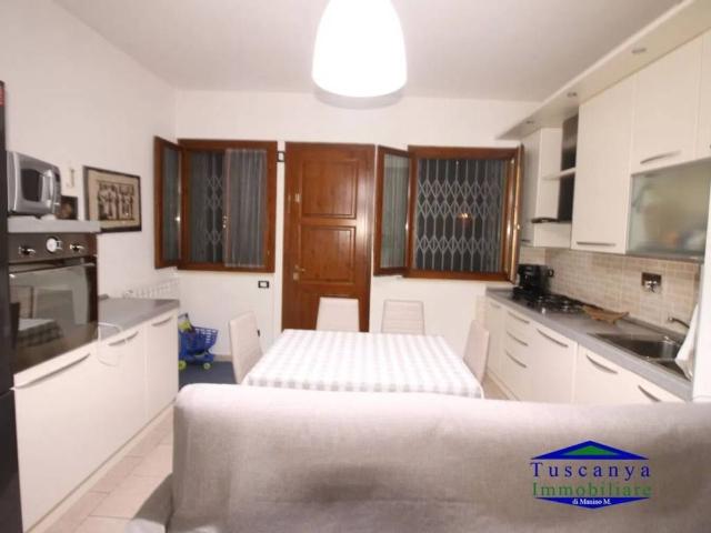 Appartamento in vendita a Colle di Val d'Elsa SI