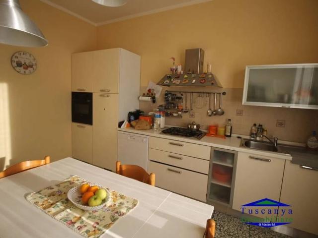 Appartamento in vendita a Colle di Val d'Elsa SI
