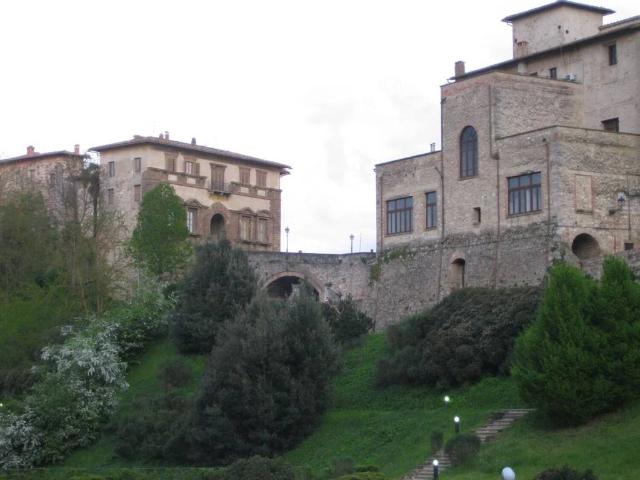 Appartamento in vendita a Colle di Val d'Elsa SI