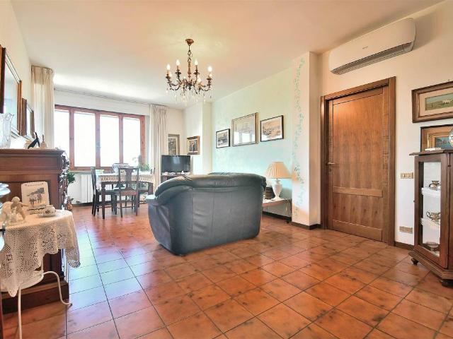 Appartamento in vendita a Colle di Val d'Elsa SI