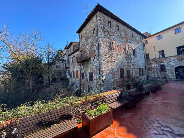 Appartamento in vendita a Colle di Val d'Elsa SI