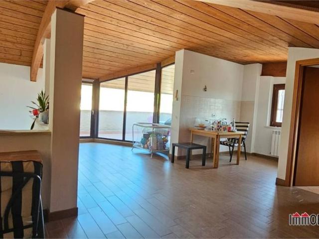 Appartamento in vendita a Colle di Val d'Elsa SI