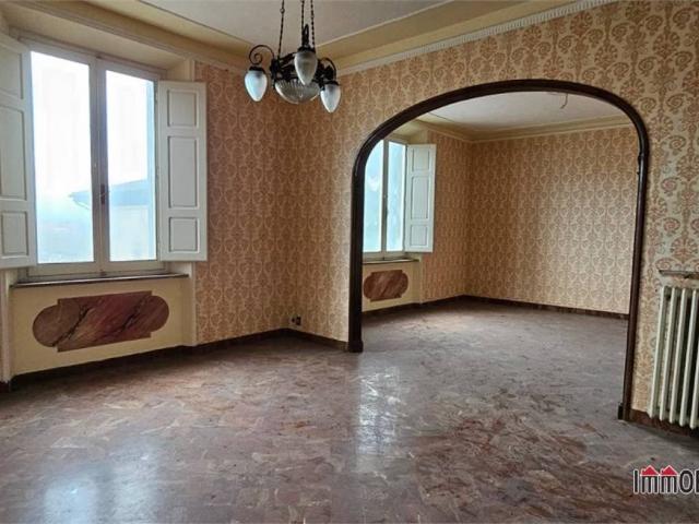 Appartamento in vendita a Colle di Val d'Elsa SI