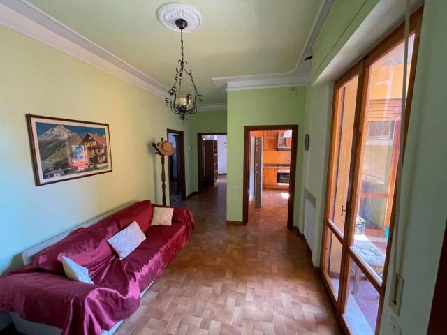 Appartamento in vendita a Colle di Val d'Elsa SI