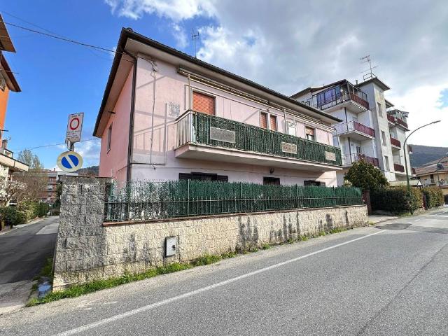 Appartamento in vendita a Colleferro RM