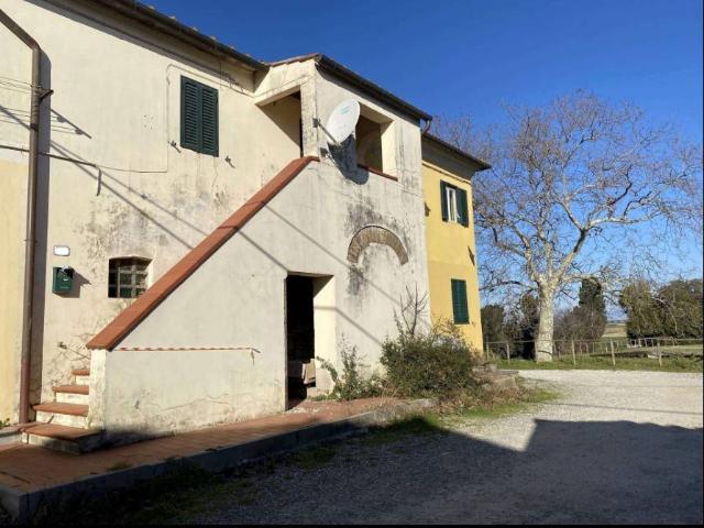 Appartamento in vendita a Collesalvetti LI