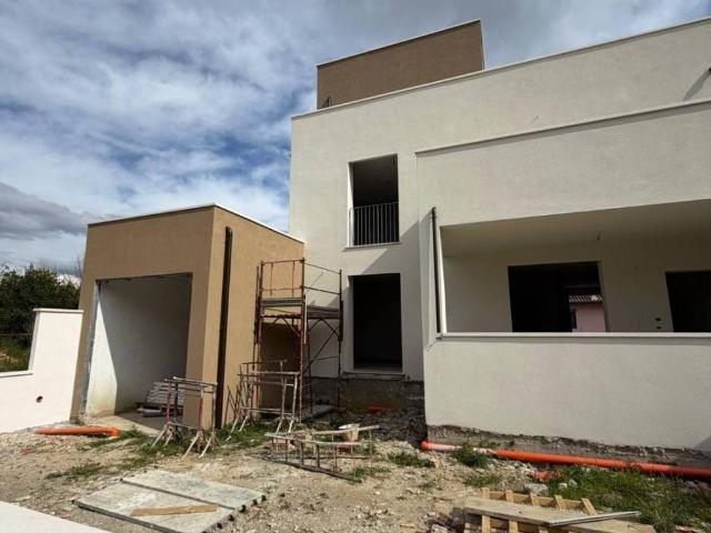 Appartamento in vendita a Collesalvetti LI
