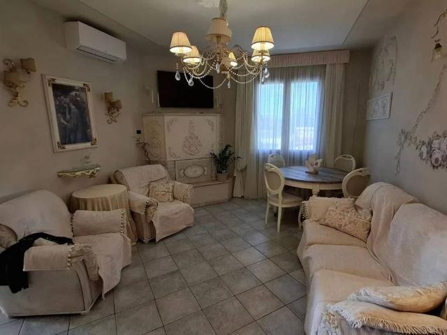 Appartamento in vendita a Collesalvetti LI