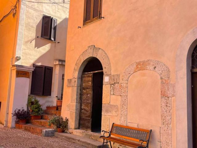 Appartamento in vendita a Collepardo