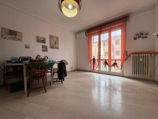 Appartamento in vendita a Colline Livorno in Da rivedere composto da 4vani
