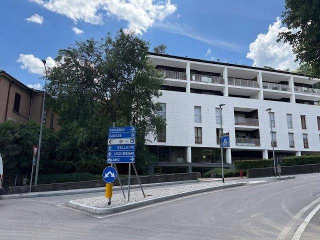 Appartamento in vendita a Como CO