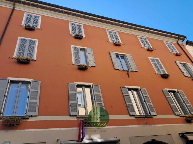 Appartamento in vendita a Como CO