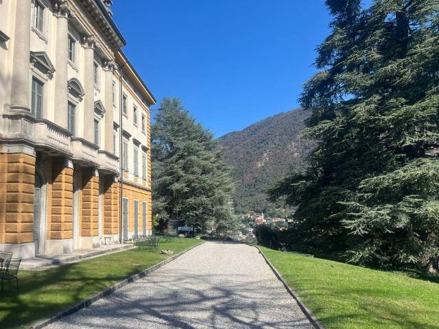 Appartamento in vendita a Como CO