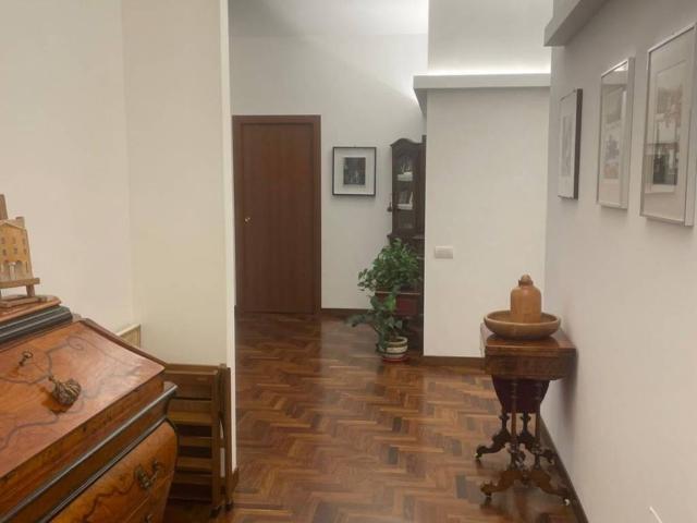 Appartamento in vendita a Como CO