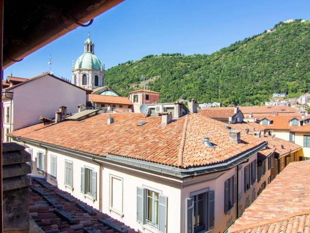 Appartamento in vendita a Como CO