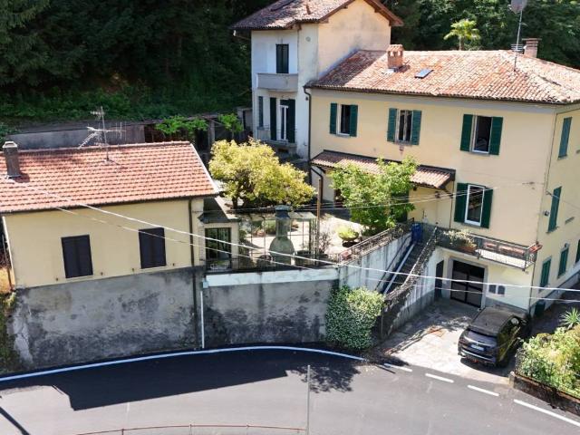 Appartamento in vendita a Como CO