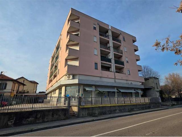 Appartamento in vendita a Como CO