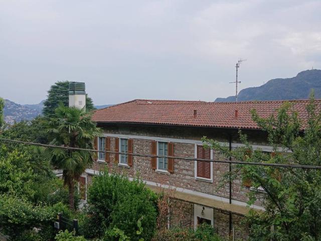 Appartamento in vendita a Como CO