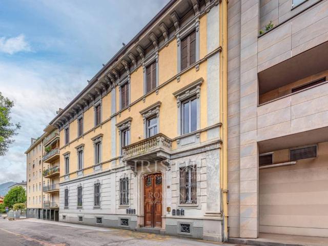 Appartamento in vendita a Como CO