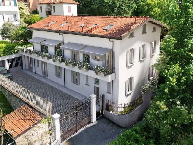Appartamento in vendita a Como CO