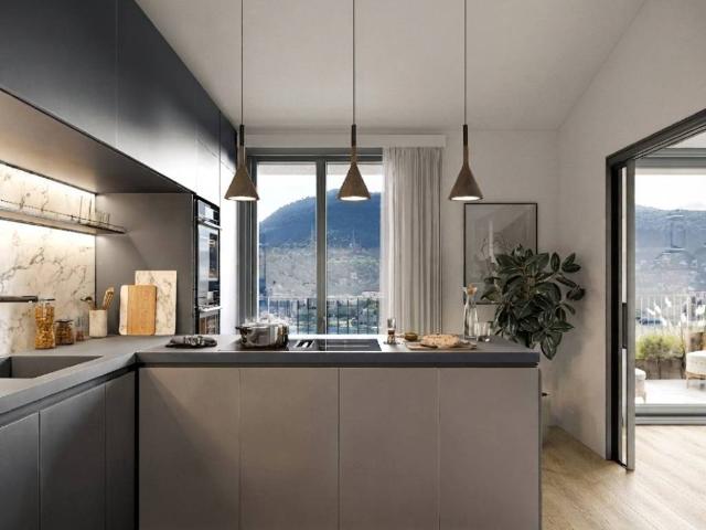 Appartamento in vendita a Como CO