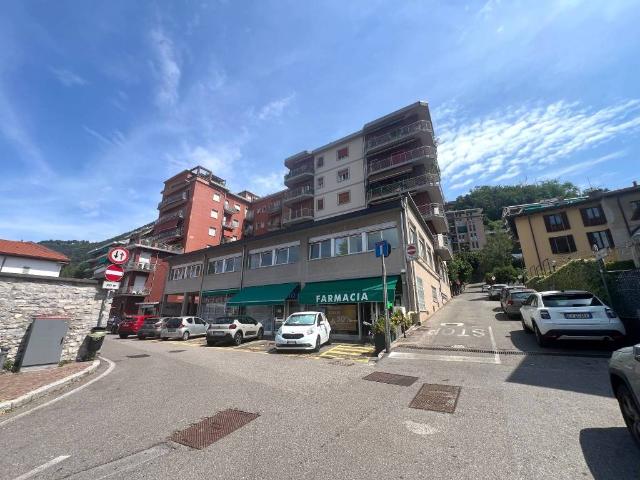 Appartamento in vendita a Como CO