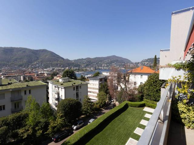 Appartamento in vendita a Como CO