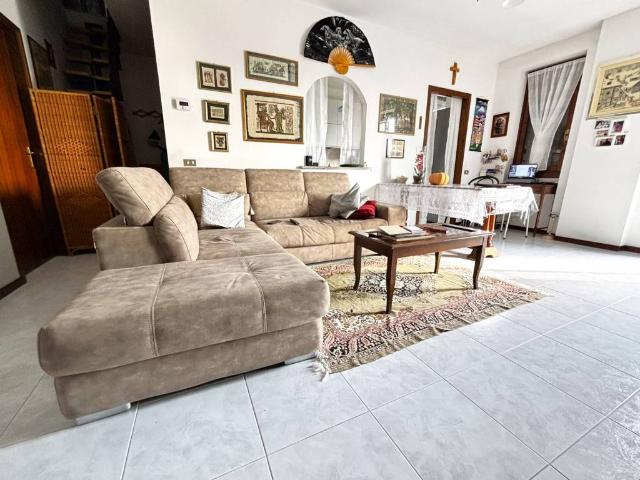 Appartamento in vendita a Comazzo LO