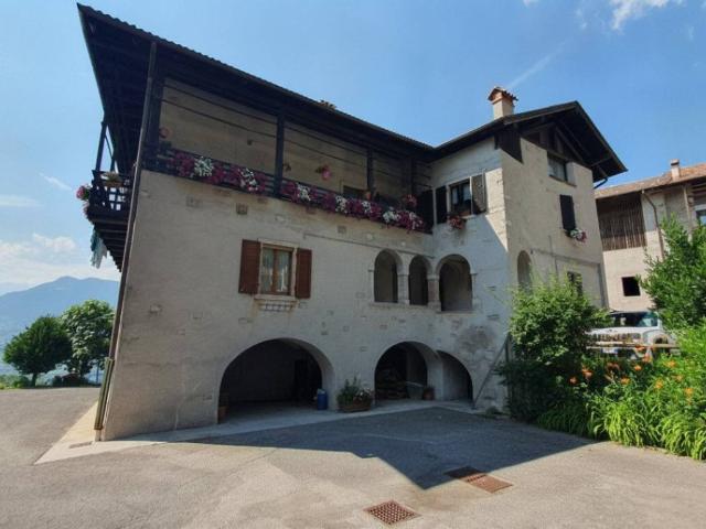 Appartamento in vendita a Comano Terme TN
