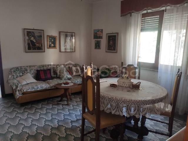 Appartamento in vendita a Comano via Roma