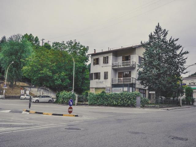Appartamento in vendita a Comunanza, Centro