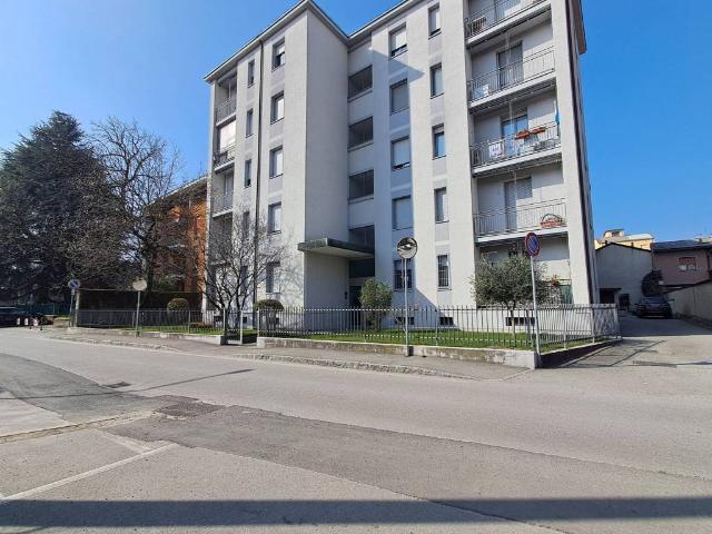 Appartamento in vendita a Concorezzo MB
