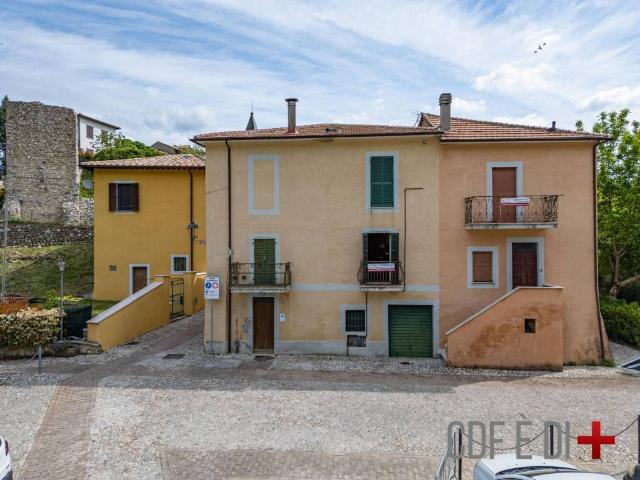 Appartamento in vendita a Configni RI