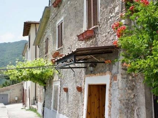 Appartamento in vendita a Contigliano RI