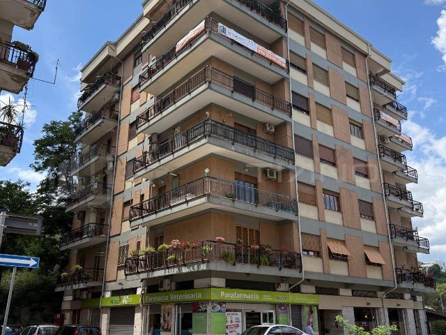 Appartamento in vendita a Cosenza, Sud