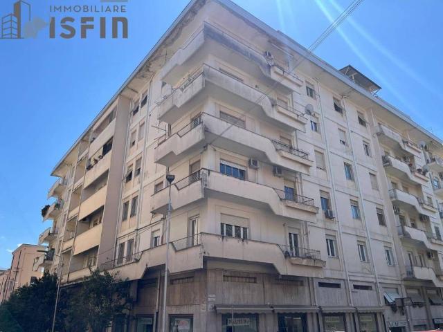 Appartamento in vendita a Cosenza via Milelli, 19, Centro Storico