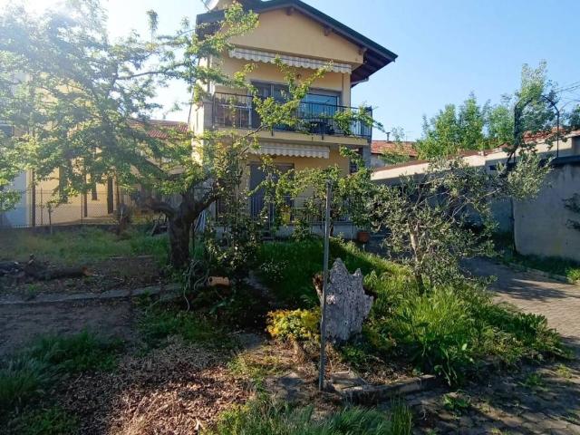 Appartamento in vendita a Costa Masnaga LC