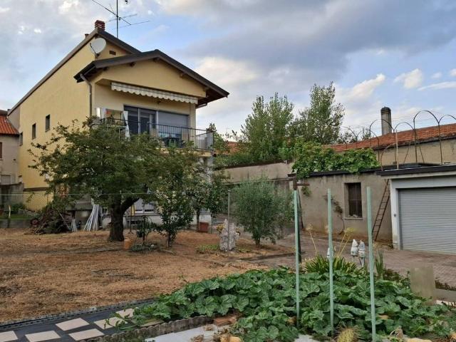Appartamento in vendita a Costa Masnaga LC