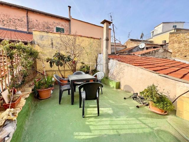 Appartamento in vendita a Costarainera IM